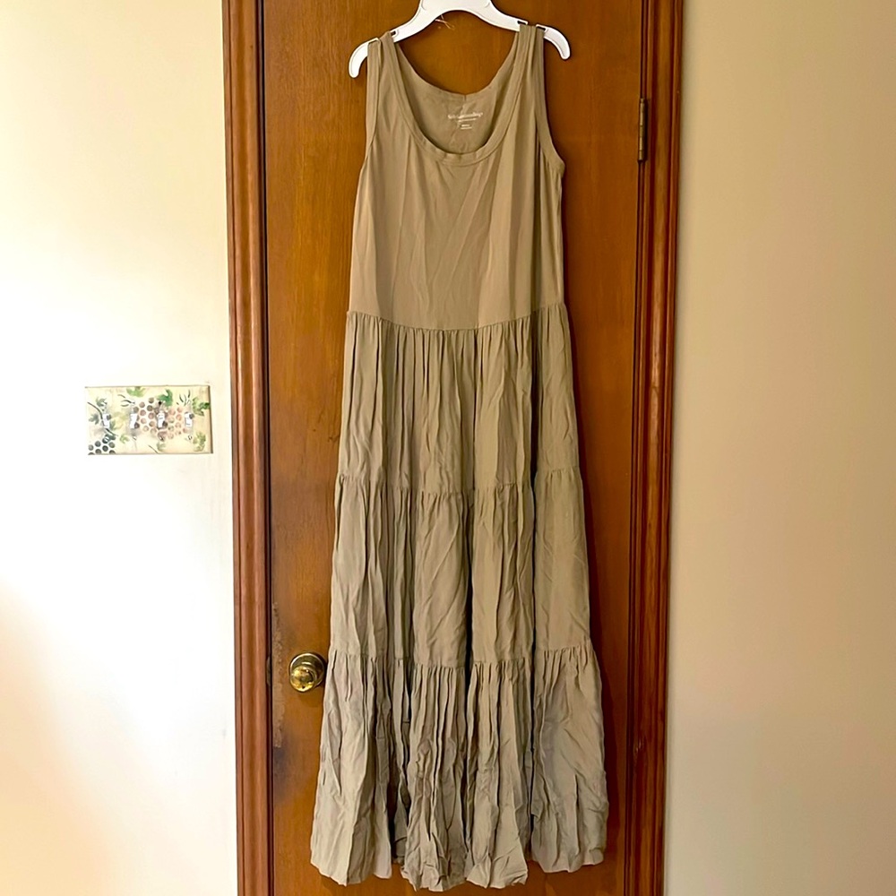 Soft surroundings tan maxi dress